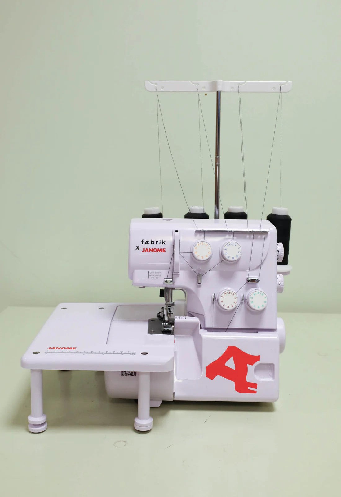 NYHET Janome Fæbrik 4D overlock